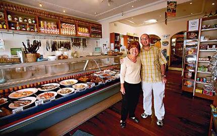 Bianca's Deli, Rosebay- Where expat South Africans can satisfy their culinary nostalgia..